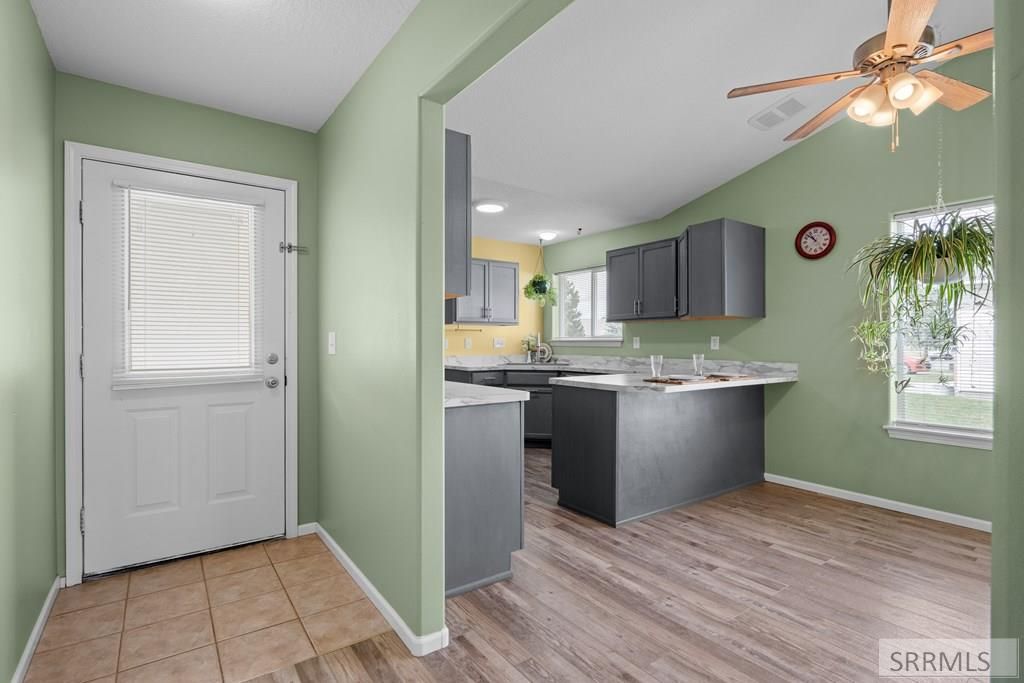 Image 11 of property listing at 2851 E Chasewood Drive, Ammon, ID 83406