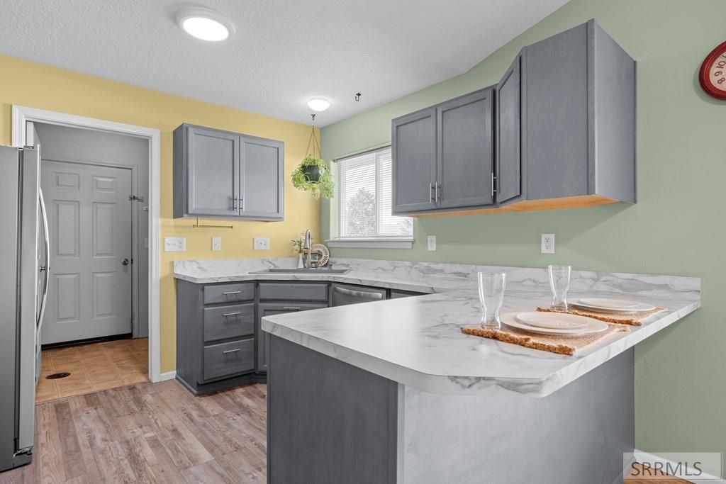 Image 15 of property listing at 2851 E Chasewood Drive, Ammon, ID 83406