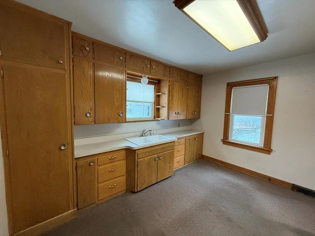 124 E RANDALL STREET, Shawano, WI 54166