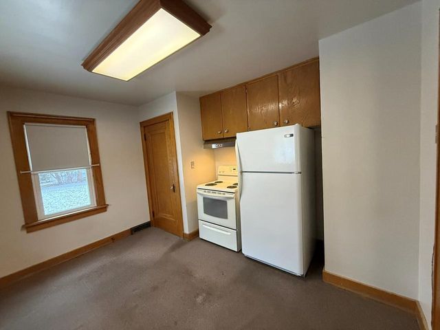 124 E RANDALL STREET, Shawano, WI 54166