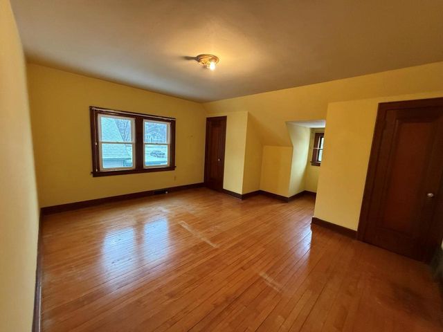 124 E RANDALL STREET, Shawano, WI 54166