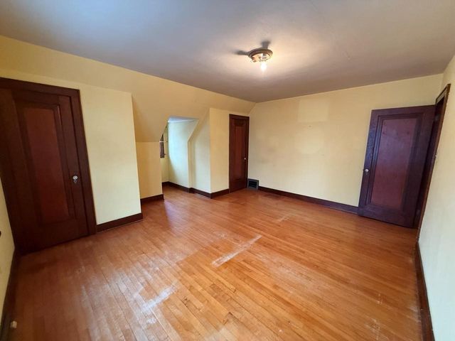 124 E RANDALL STREET, Shawano, WI 54166