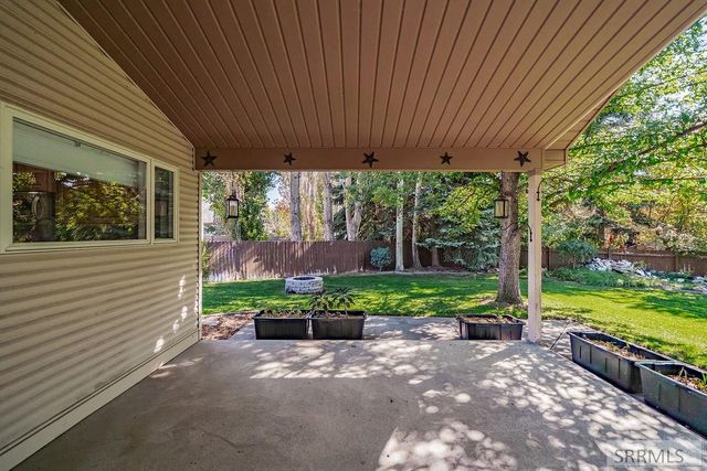 616 Cedar Ridge Drive, Idaho Falls, ID 83404