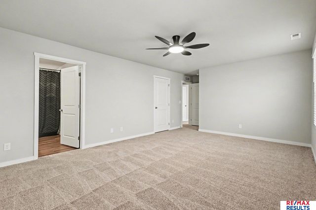 20513 Swallowtail Street, Gretna, NE 68028