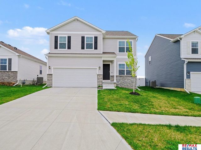 20513 Swallowtail Street, Gretna, NE 68028