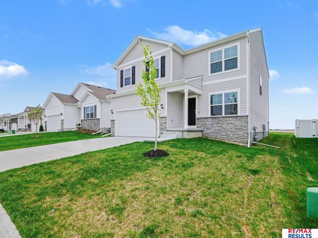 20513 Swallowtail Street, Gretna, NE 68028