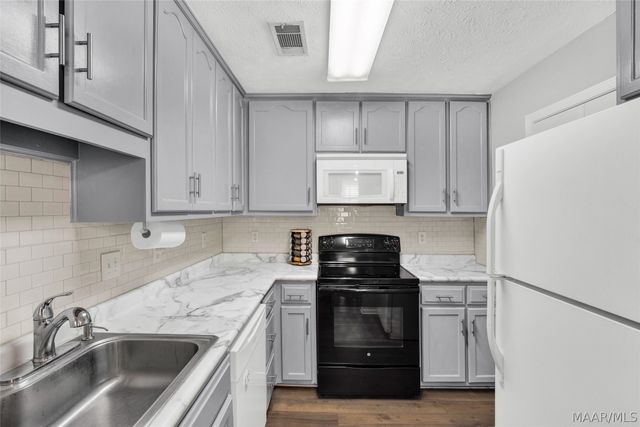 317 Brownwood Court, Montgomery, AL 36117