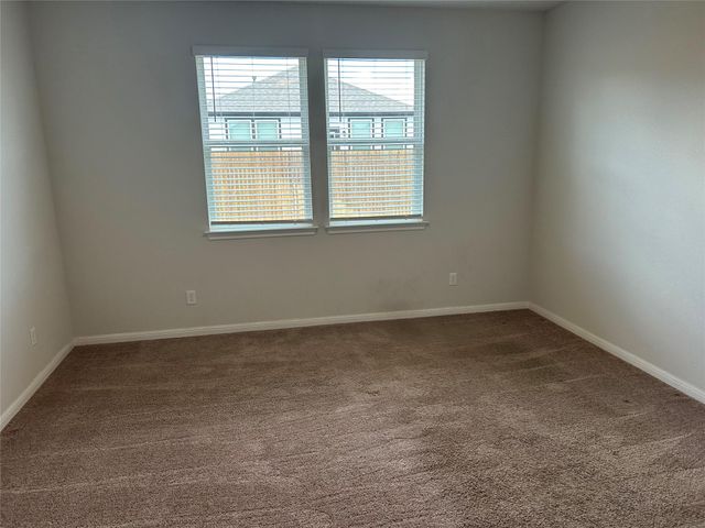 118 Two Bits LN, Elgin, TX 78621