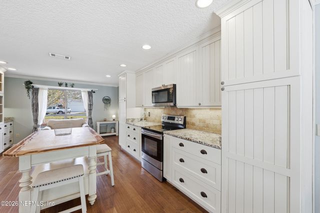 1474 LAKEWOOD Drive, St. Johns, FL 32259