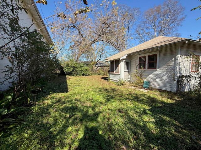 507 Neches, Jacksonville, TX 75766