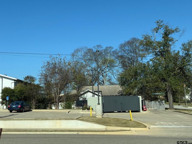 507 Neches, Jacksonville, TX 75766