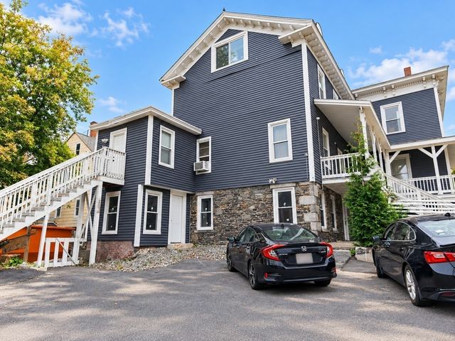 73 Nesmith St 4, Lowell, MA 01852