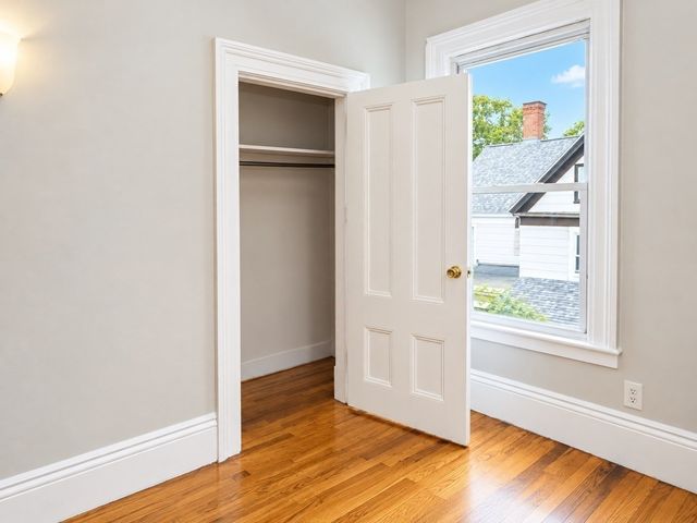 73 Nesmith St 4, Lowell, MA 01852