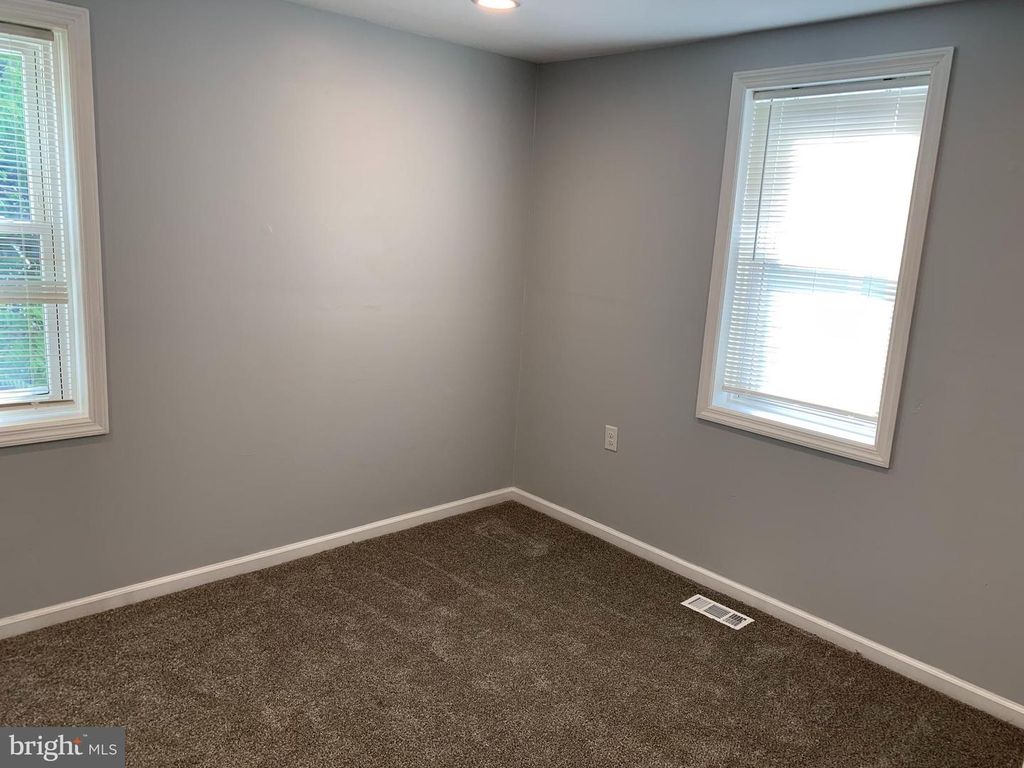 608 RIDGEWAY ST, Gloucester City, NJ 08030