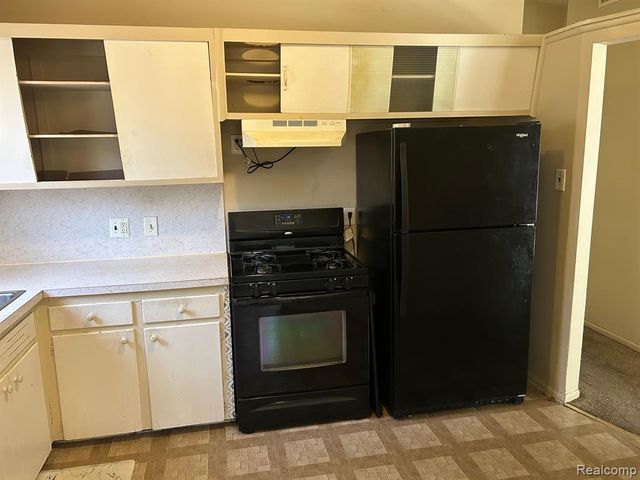 14500 Northfield Boulevard, Oak Park, MI 48237