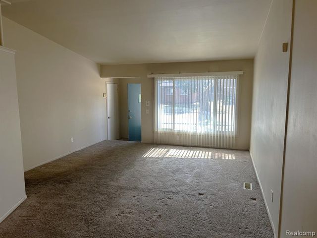 14500 Northfield Boulevard, Oak Park, MI 48237