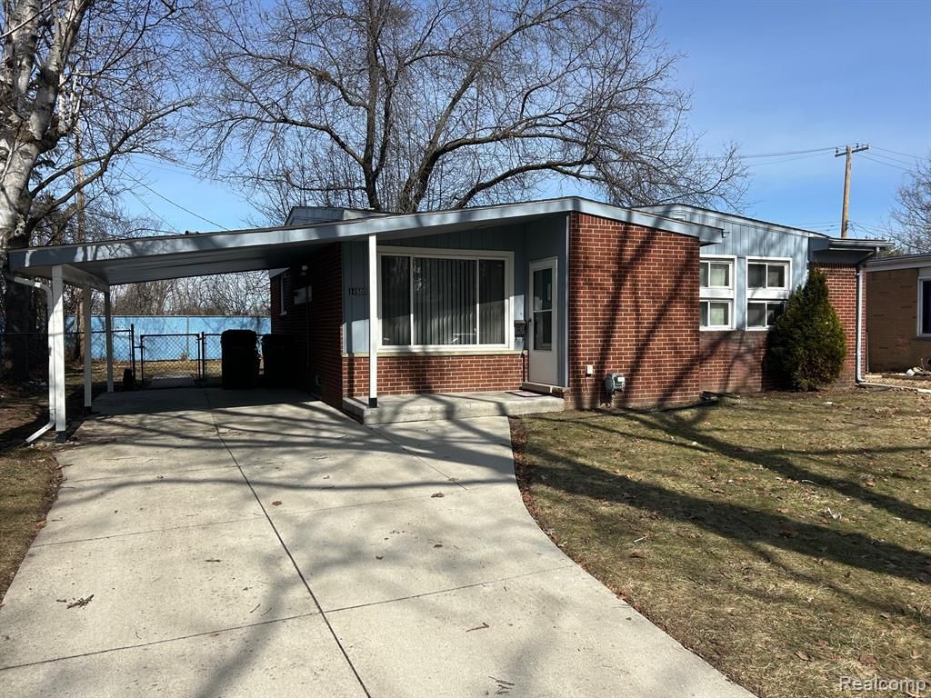 14500 Northfield Boulevard, Oak Park, MI 48237