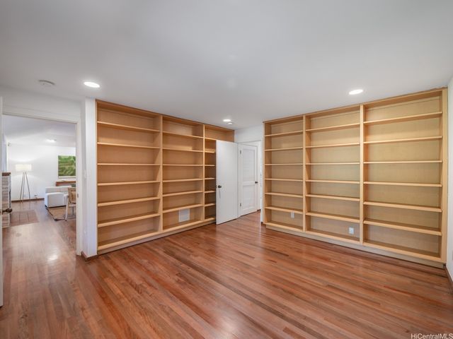 99-24 Lohea Place, Aiea, HI 96701