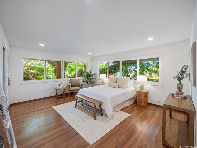 99-24 Lohea Place, Aiea, HI 96701