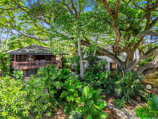 99-24 Lohea Place, Aiea, HI 96701