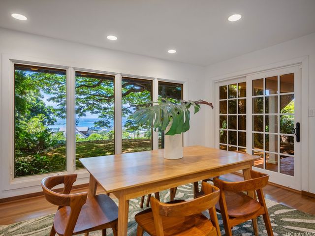 99-24 Lohea Place, Aiea, HI 96701