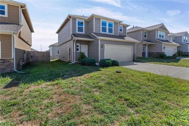 21317 W 215th Street, Spring Hill, KS 66083