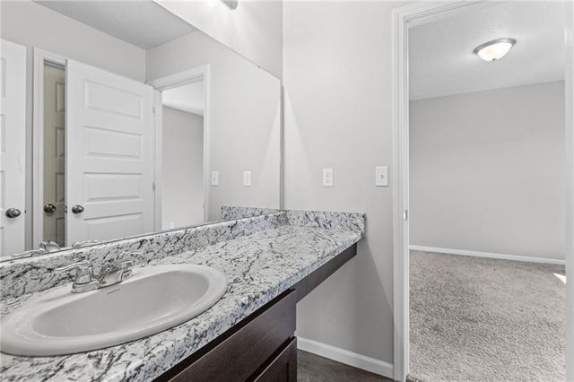 21317 W 215th Street, Spring Hill, KS 66083
