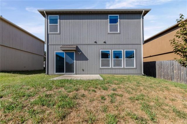 21317 W 215th Street, Spring Hill, KS 66083