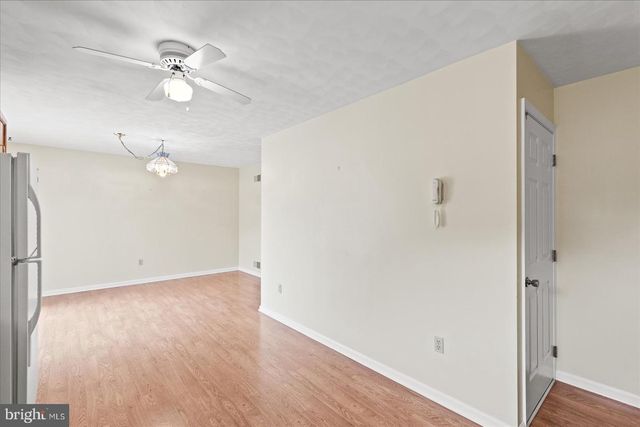 285 DRUMMER DR, New Oxford, PA 17350