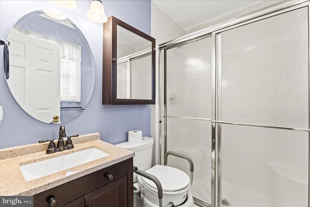 285 DRUMMER DR, New Oxford, PA 17350