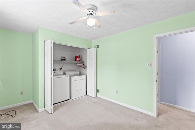 285 DRUMMER DR, New Oxford, PA 17350