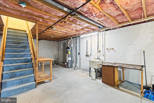 285 DRUMMER DR, New Oxford, PA 17350