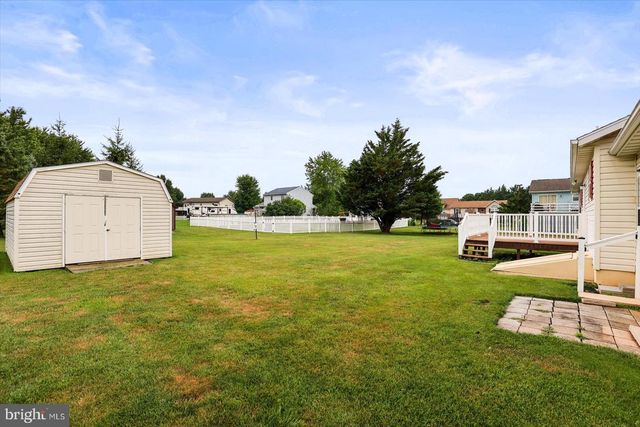 285 DRUMMER DR, New Oxford, PA 17350