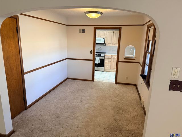 4251 Everett Street, Lincoln, NE 68506