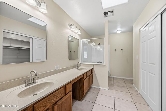 5190 W Saragosa Street, Chandler, AZ 85226