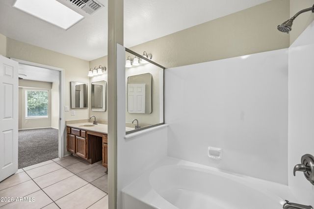 5190 W Saragosa Street, Chandler, AZ 85226