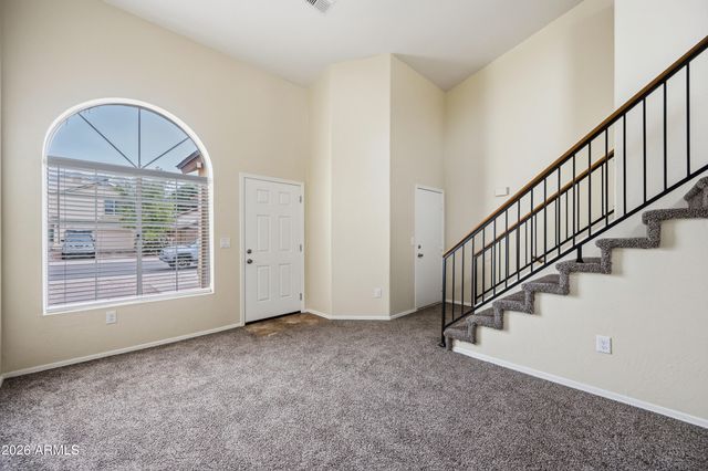 5190 W Saragosa Street, Chandler, AZ 85226