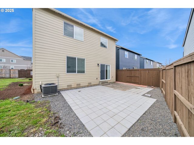 16431 Nw HARGLOW Ln, Portland, OR 97229