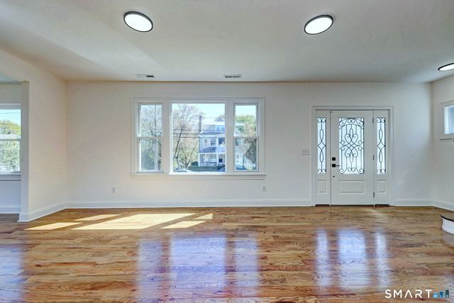 68 Morris Street, Hamden, CT 06517