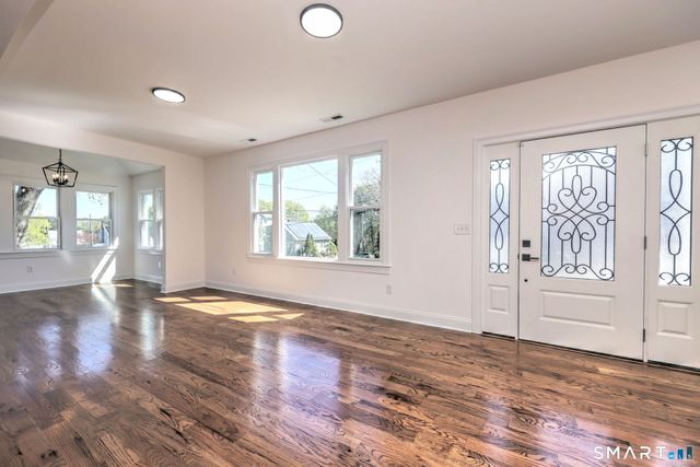 68 Morris Street, Hamden, CT 06517