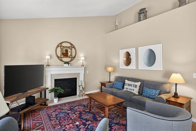 22 Weathervane, Plymouth, MA 02360