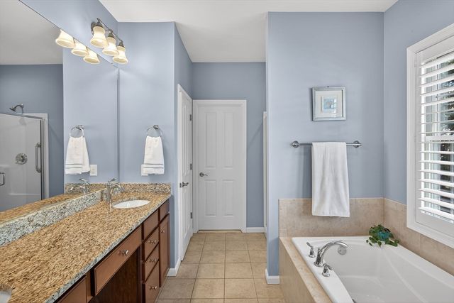 22 Weathervane, Plymouth, MA 02360