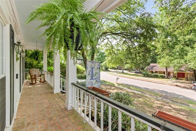 6221 Burntwood Drive N, Mobile, AL 36609