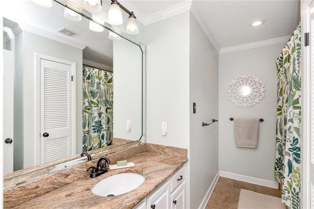 6221 Burntwood Drive N, Mobile, AL 36609