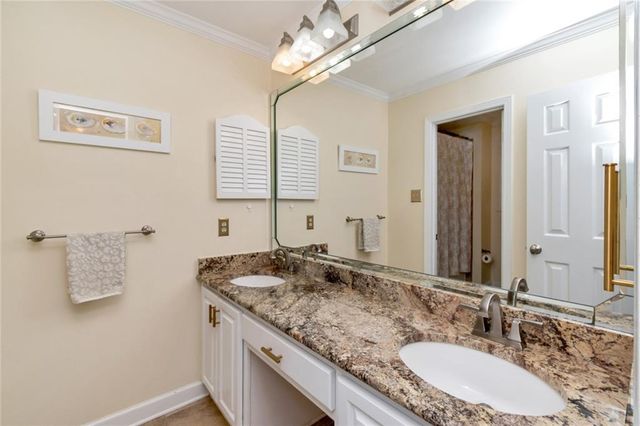 6221 Burntwood Drive N, Mobile, AL 36609
