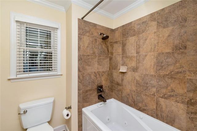 6221 Burntwood Drive N, Mobile, AL 36609