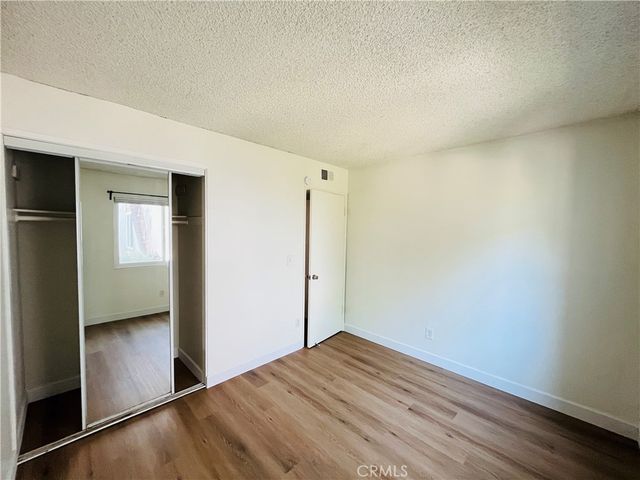 2521 Sunflower R1, Santa Ana, CA 92704