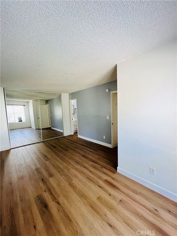 2521 Sunflower R1, Santa Ana, CA 92704