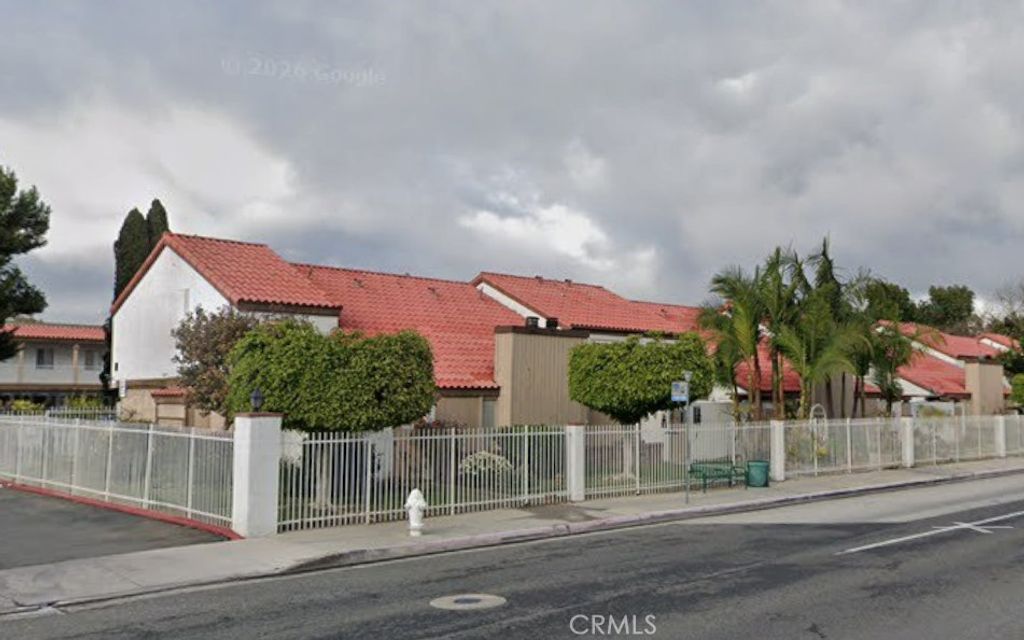 2521 Sunflower R1, Santa Ana, CA 92704