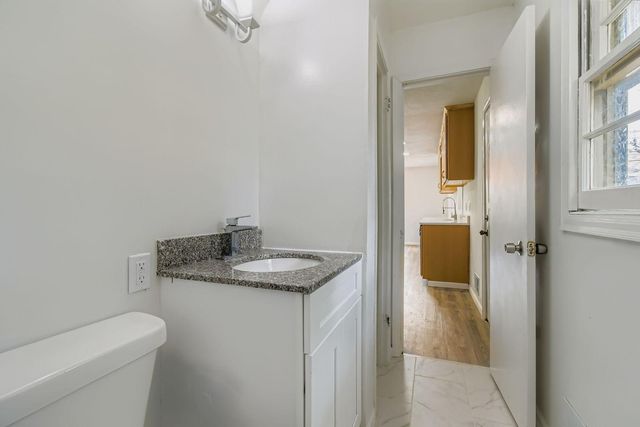 6807 Quail Avenue N, Brooklyn Center, MN 55429